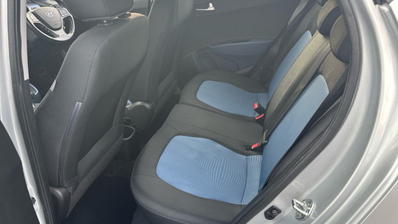 Hyundai i10 1.2 Premium 5dr Petrol Hatchback